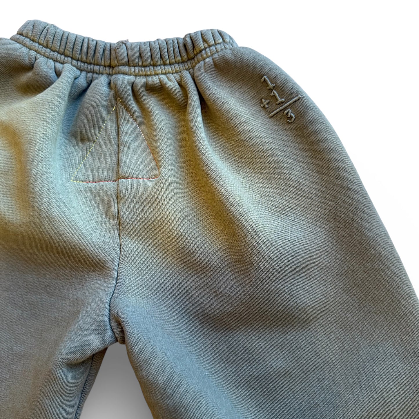 SUNBURNED SWEATS OLIVE