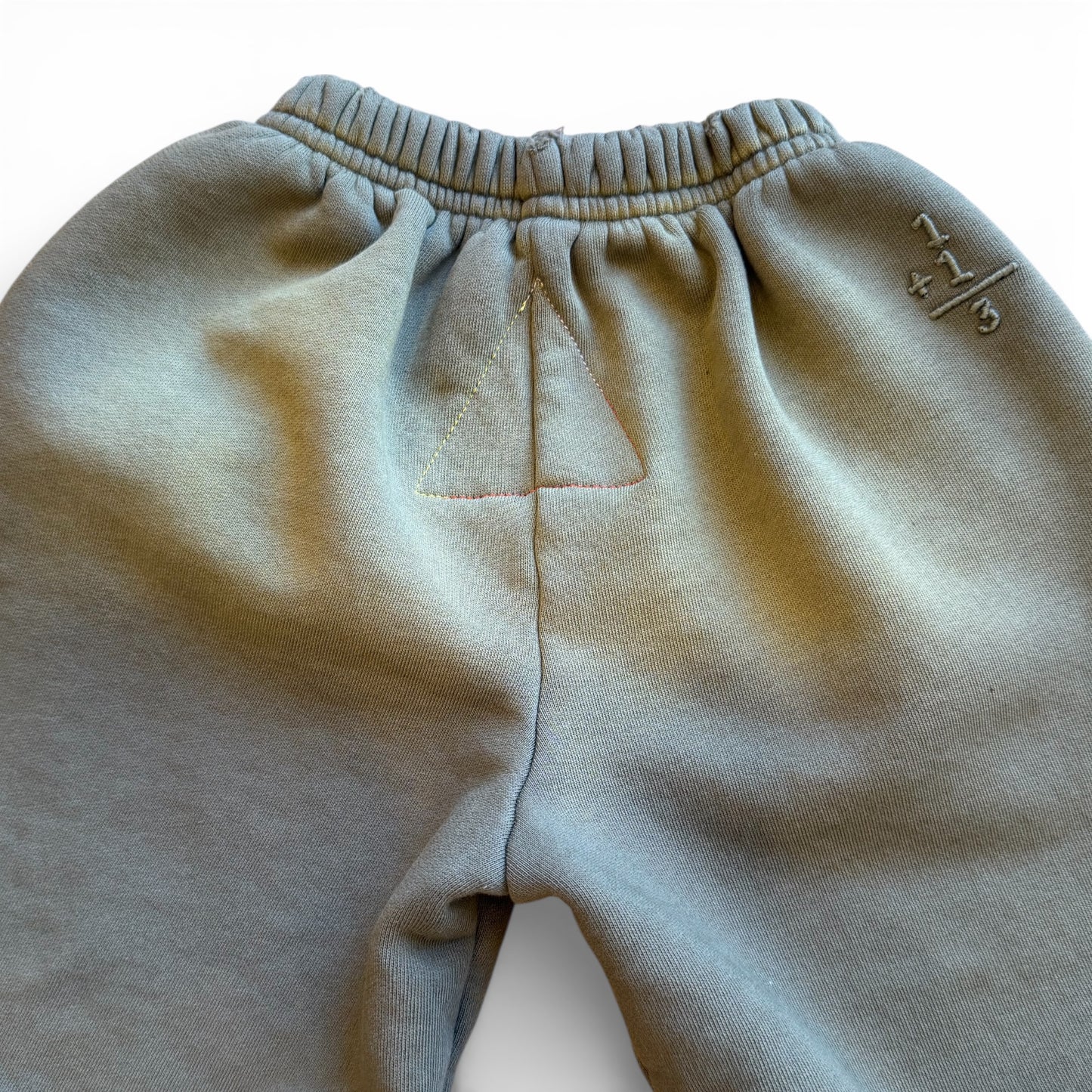 SUNBURNED SWEATS OLIVE